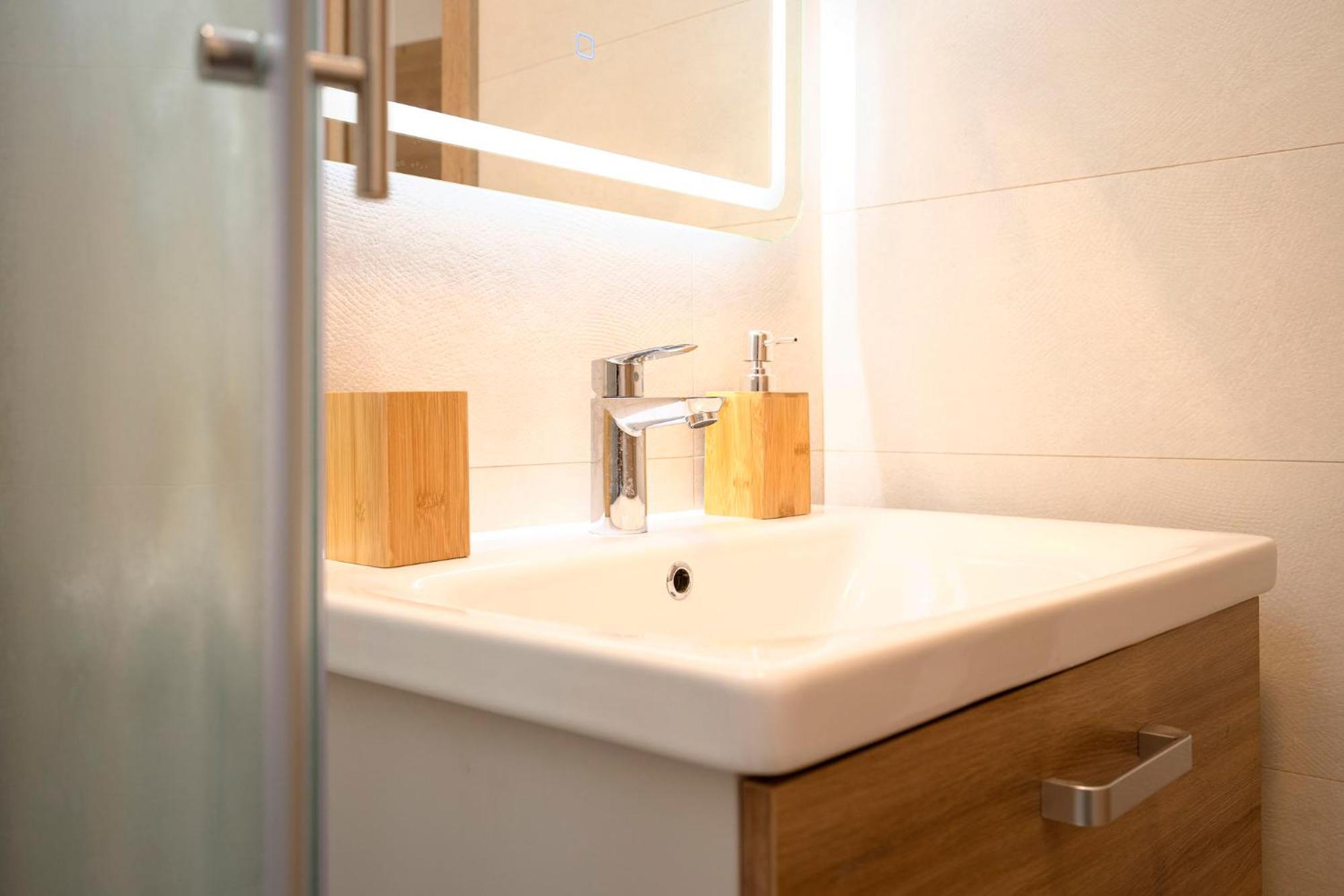 Villa Vista Hvar 耶尔萨 外观 照片