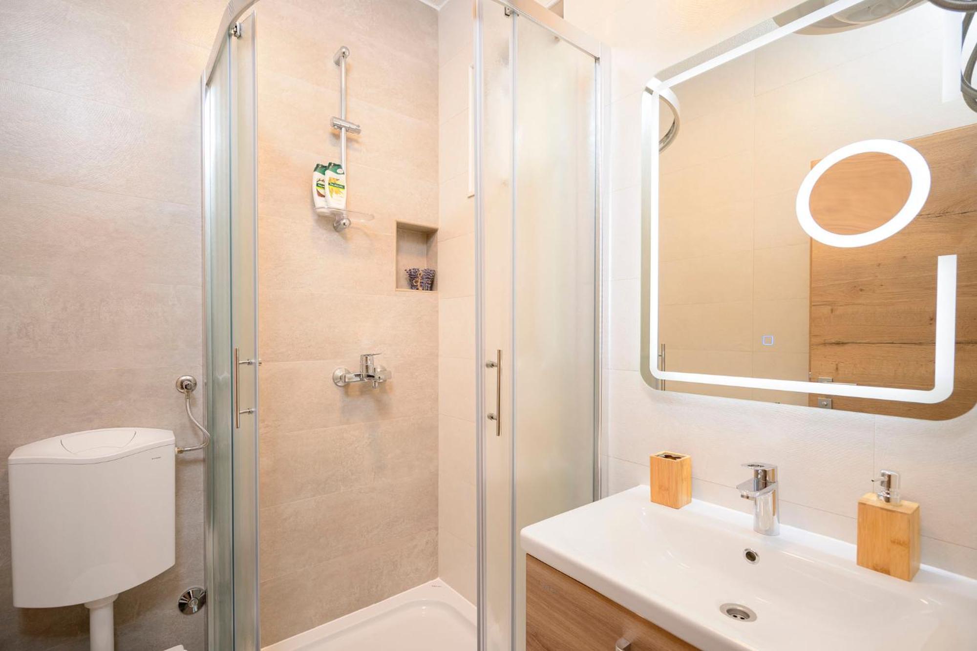 Villa Vista Hvar 耶尔萨 外观 照片