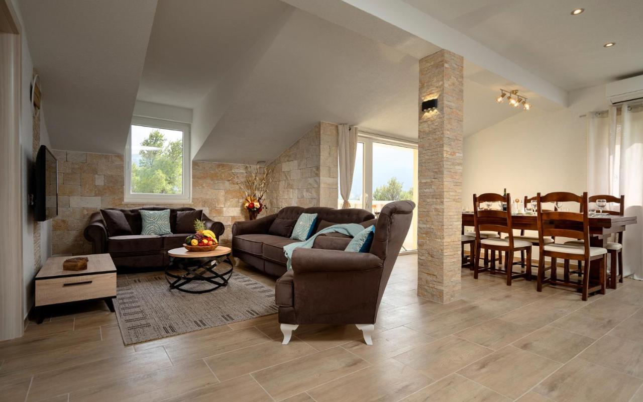 Villa Vista Hvar 耶尔萨 外观 照片