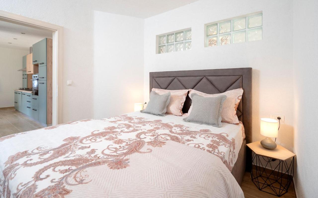 Villa Vista Hvar 耶尔萨 外观 照片