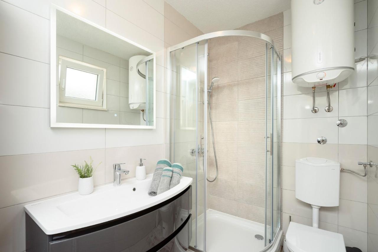 Villa Vista Hvar 耶尔萨 外观 照片