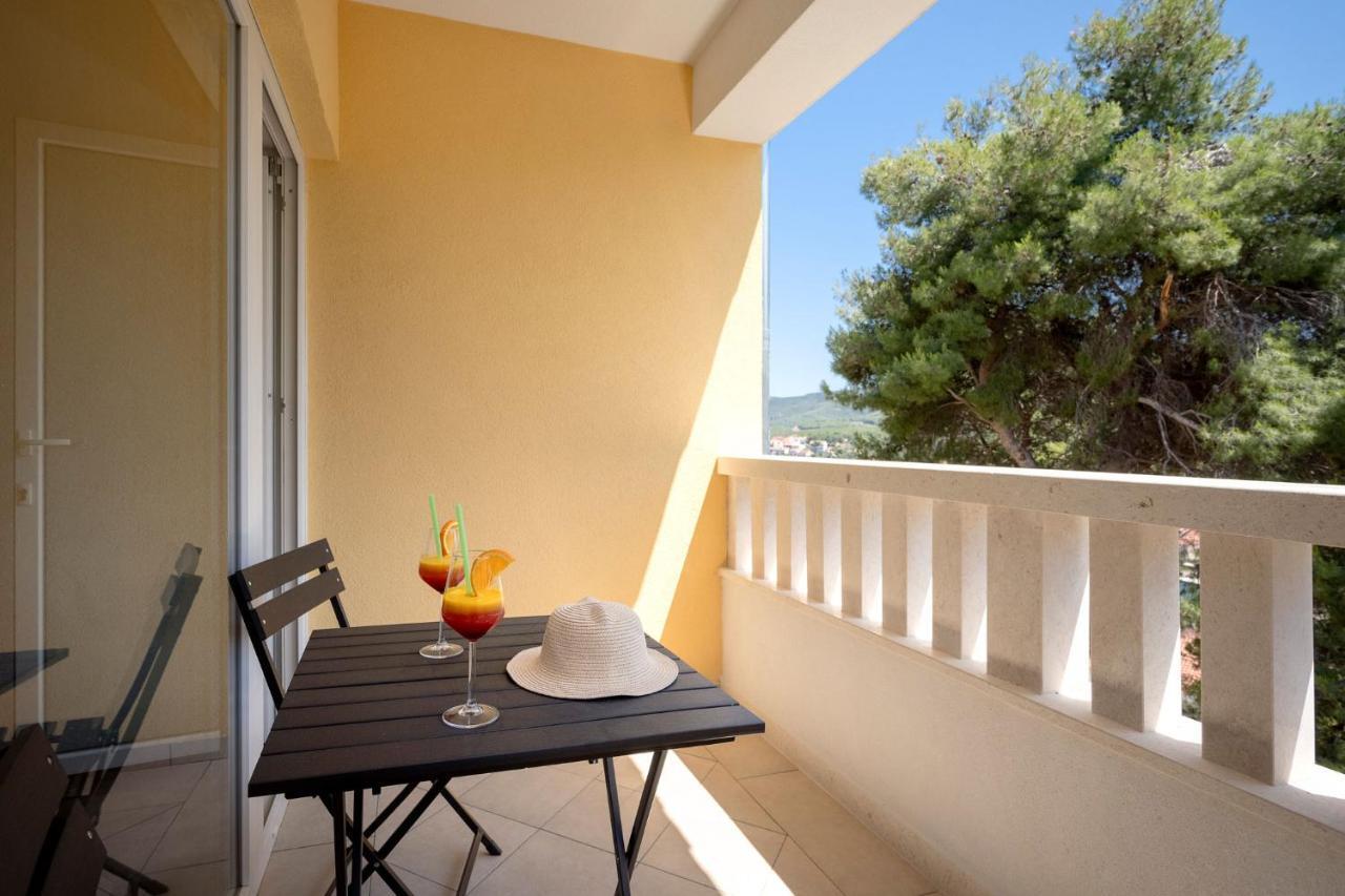 Villa Vista Hvar 耶尔萨 外观 照片