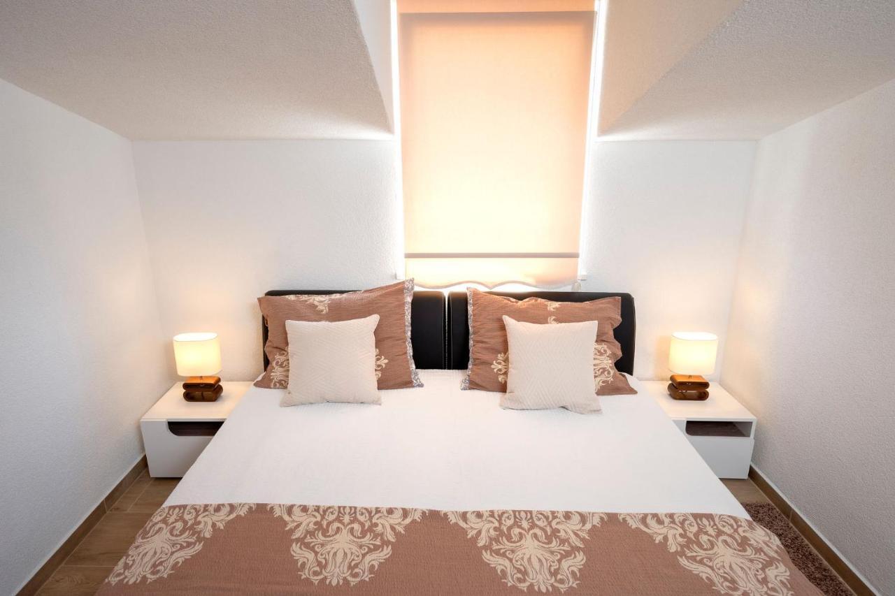 Villa Vista Hvar 耶尔萨 外观 照片