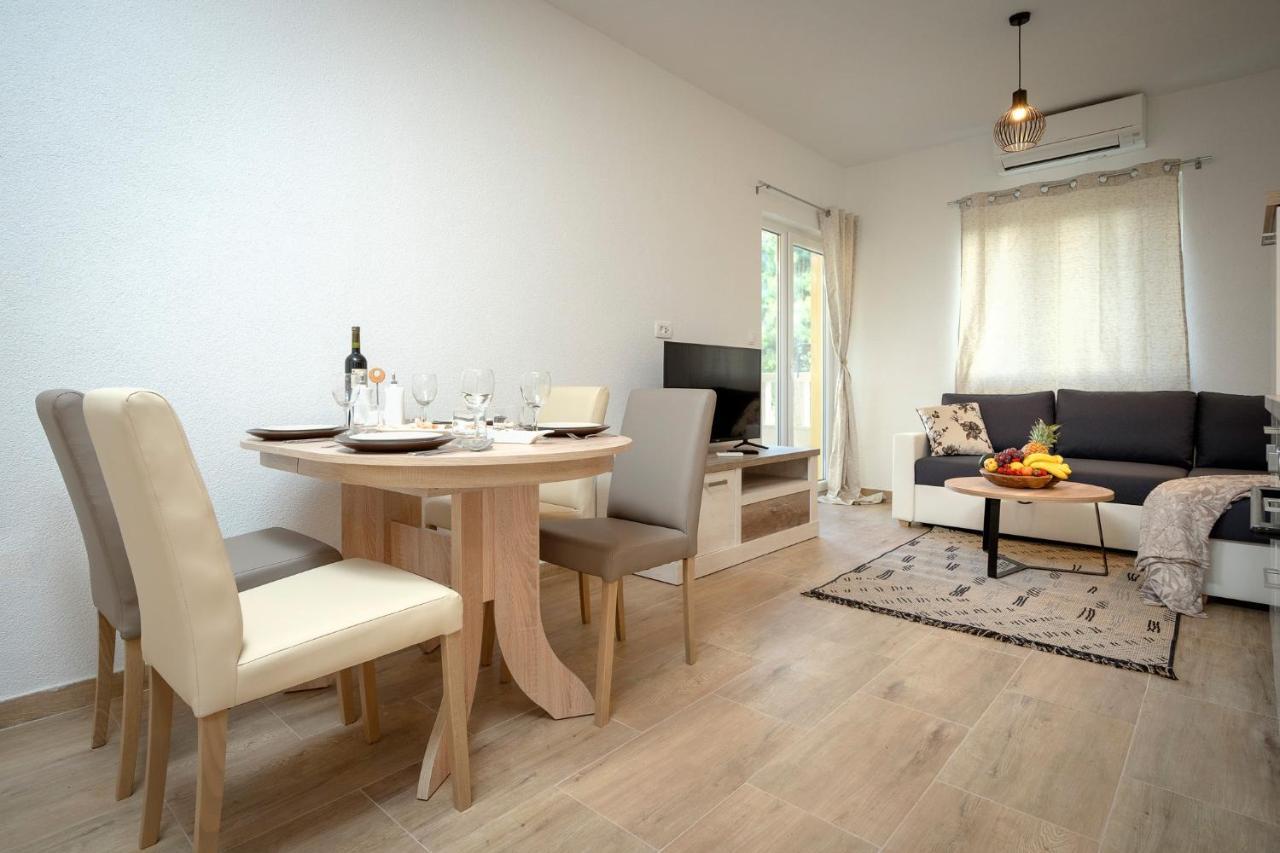 Villa Vista Hvar 耶尔萨 外观 照片